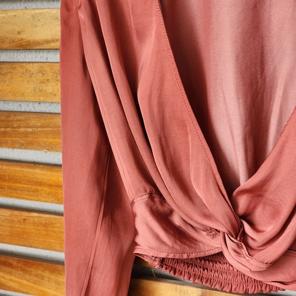 GLASSONS long sleeve cropped size 6 - Picture 10 of 12